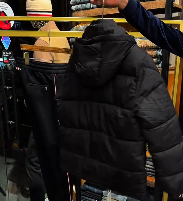 Men's high-end hooded down jacket