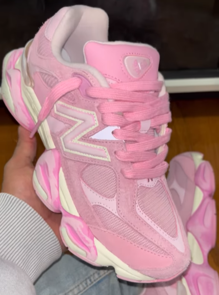 Unique Classy Sneakers