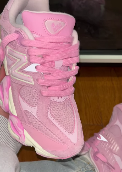 Unique Classy Sneakers