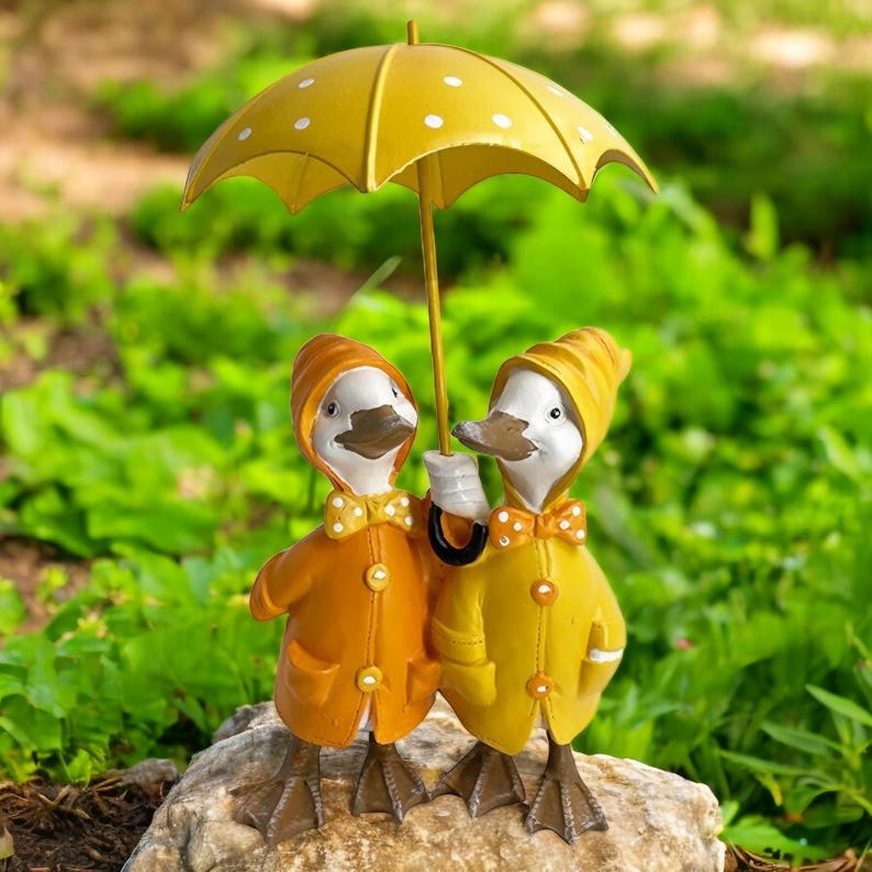 Resin Duck Couple Garden Sculpture