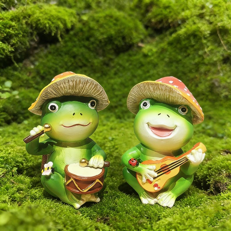 Resin Frog Band Garden Statue