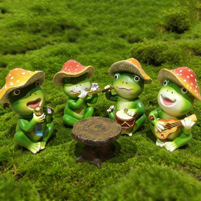 Resin Frog Band Garden Statue