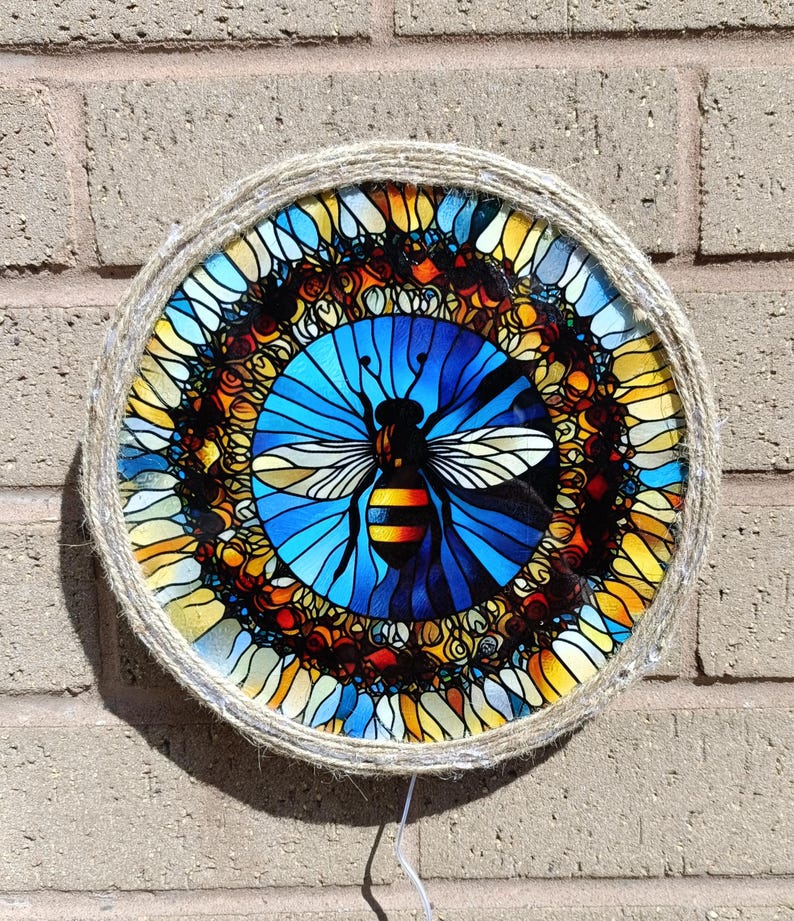 Solar Garden Bee Sun Catcher